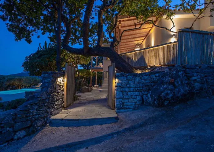 Islets Nydri (Lefkada)